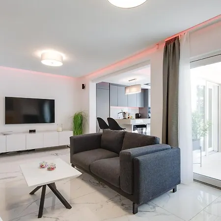 Villa Aurora *