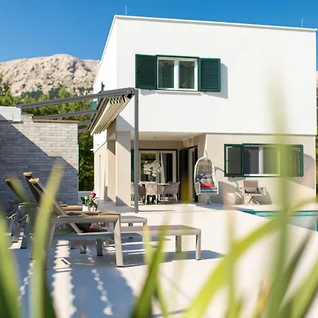 Villa Aurora